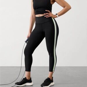 Athleta Interval High Rise Side Stripe Legging 7/8 - EUC - small TALL
